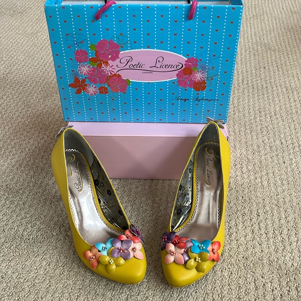 Poetic Licence. Eyeconic pumps